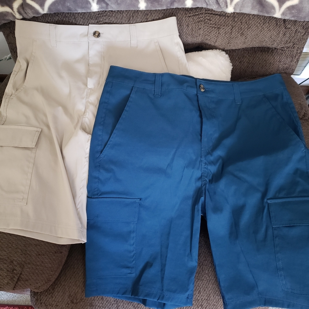 (2) Eddie Bauer Men's Horizon Cargo Shorts Size 32 Tan & Teal NWOT Retail $130